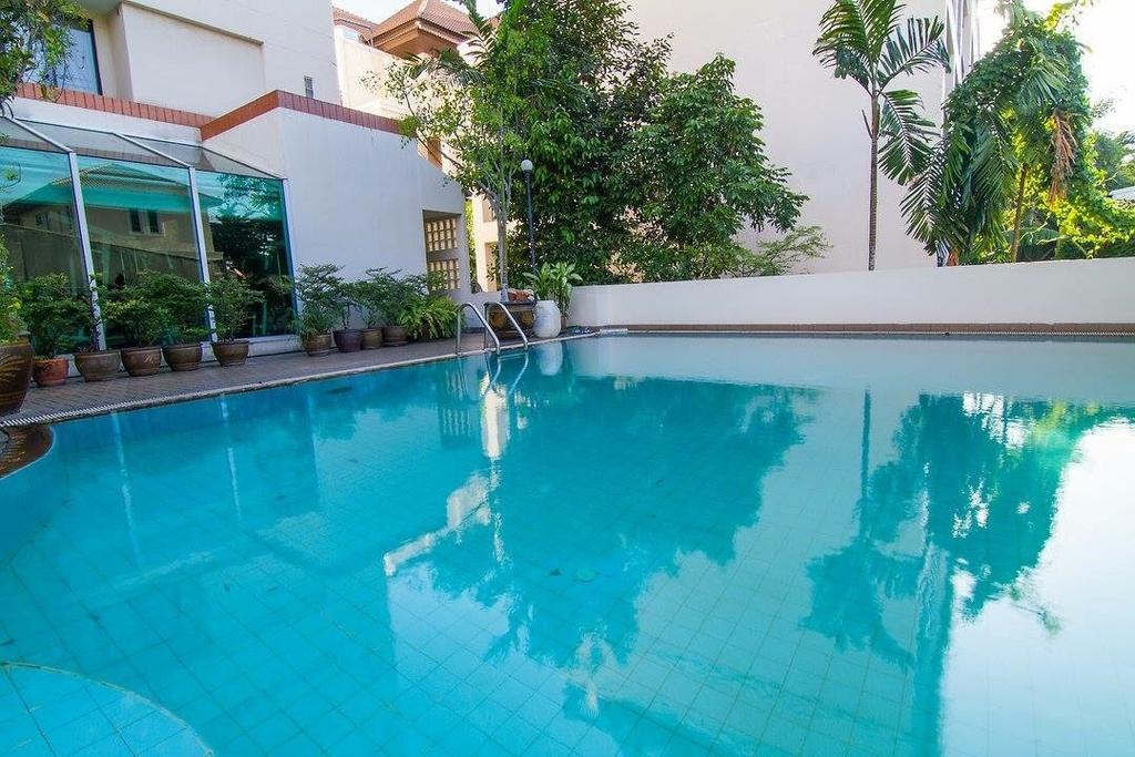 Antique Palace Apartment Bangkok Dış mekan fotoğraf