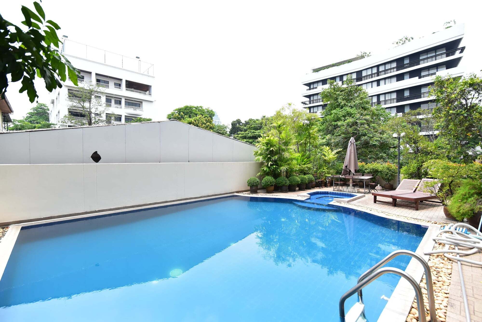 Antique Palace Apartment Bangkok Dış mekan fotoğraf
